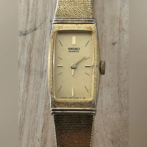 Seiko Ladies Watch Rare Vintage Quartz Gold Tone Bracelet Beige Dial White Hands Seiko | Accessories | Seiko Ladies Watch Rare Vintage Quartz  main image 2